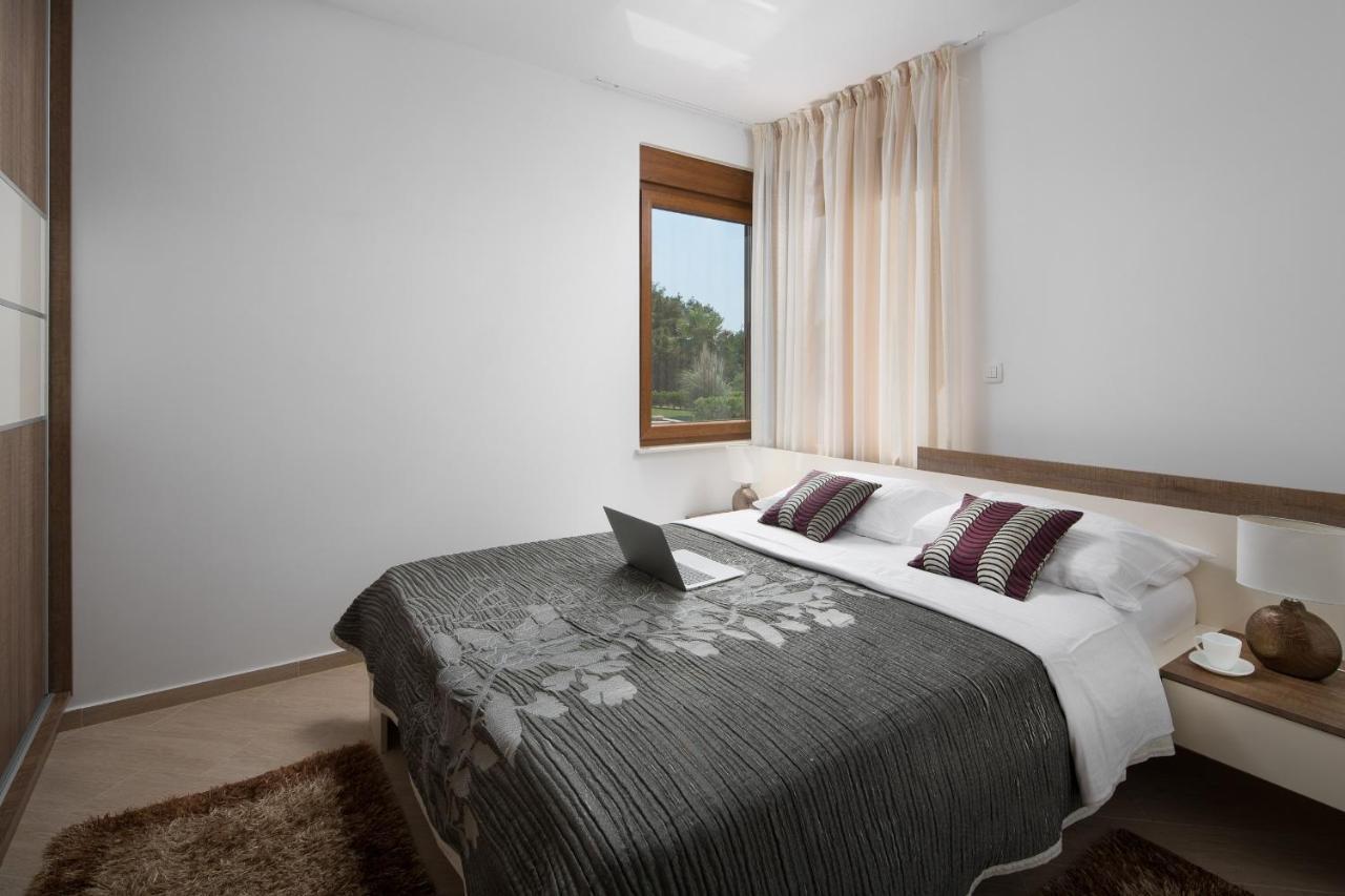 Villa Malibu One Вир Екстериор снимка